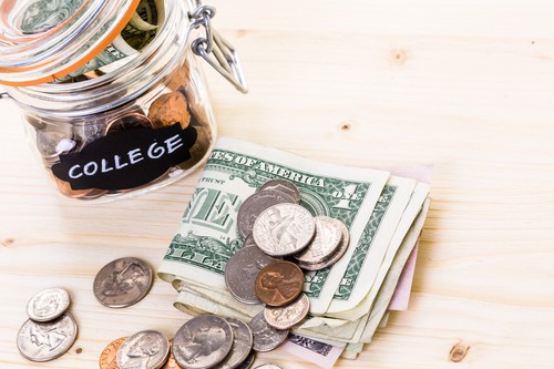 5-ways-to-save-money-in-college